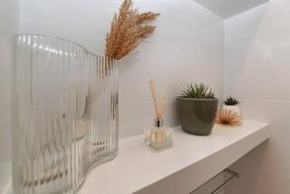 Seacliff Beach Retreat Lux, Modern, Seaviews, 3BR, Balcony - 4