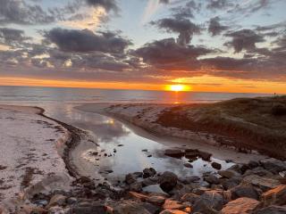 Seacliff Beach Retreat Lux, Modern, Seaviews, 3BR, Balcony - 3