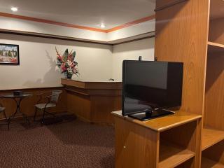 Merlin Grand Hotel - 1