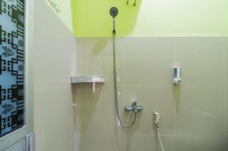 RedDoorz Syariah near Hot Water Boom Solok Selatan - 2
