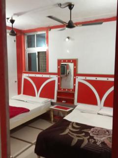 Deepak Lodge walkable Distance From ksrtc busstand - Mysore - 8