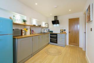 Evergreen - 2 Bed Luxury Apartment by Mint Stays - Bristol - 6