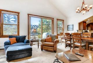 3 Bedroom Mountain Vacation Rental On Historic Downtown Main Street Within Walking Distance To Peak 9 Gondola - Breckenridge - 9