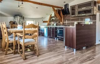 Gorgeous Apartment In Bedzino With Wifi - Będzino - 8