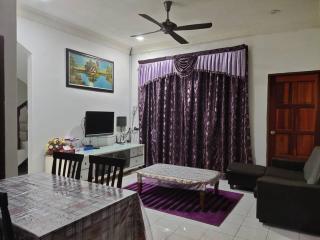 Homestay YatiMizi (Bungalow Station 18, Ipoh) - Ipoh - 3