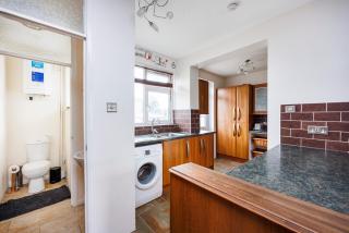 Head-on-Beds -Dagenham Larger Groups with Free Parking - 8