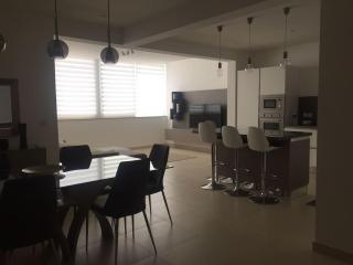 THE ONE - 4 Bedroom St Julian’s - St Julian's - 8