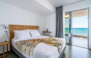 Dia's Blue 8 Bedrooms Seafront Villa - Gournes - 6