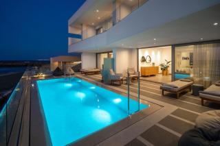 Dia's Blue 8 Bedrooms Seafront Villa - Gournes - 4