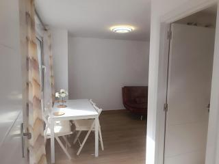 BAJ - Apartamentos en Playa Bajondillo, Torremolinos - 2