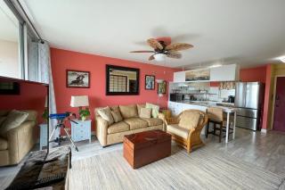 Kailua Village Resort 605 - 7