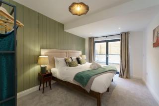 Lilyturf - 2 Bedroom Luxury Apartment by Mint Stays - Bristol - 9