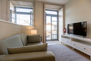 31 Janeiro 157 - Charming 1BR Flat w/ AC & Balcony by LovelyStay - 2