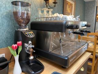 White Horse Inn & Restaurant - 2