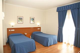 Hotel Peña de Arcos - 8