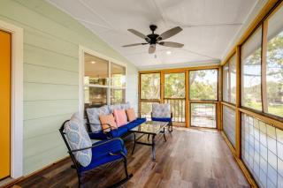 The Secret Cabin - Burnet - 8