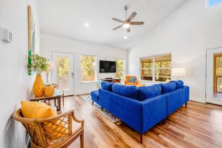 The Secret Cabin - Burnet - 7