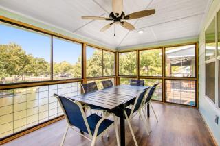 The Secret Cabin - Burnet - 6