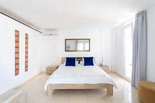 Luxe Villa with Private Pool, Jacuzzi and Spectacular Views - Adeje - 1