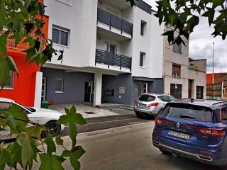 GOLDEN - self CHECK IN - 8