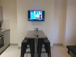 Self Contained Townhouse close to City Centre - Norwich - 2