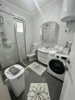 The White Apartment - 8