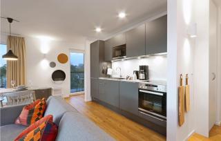 Beach Front Apartment - 8