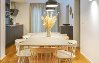 Beach Front Home In Lembruchdümmer See - 2