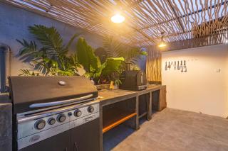5 BR Villa Sultan Luxury Entertainment and Relaxation - Seminyak - 2