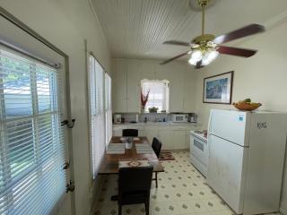 Carriage House - Medina Suite 1 - 2