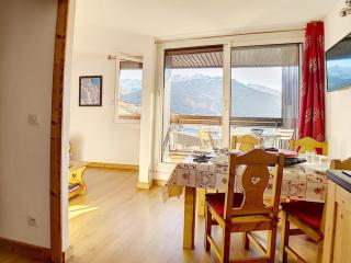 Confortable appartement rénové, accès pistes, parking inclus - FR-1-344-850 - 2