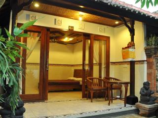 Dewi Antara Homestay - Ubud - 1