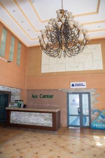 Lovely 2 BR unit with city view - 8