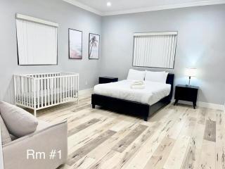 Huge Family Home Near Disneyland & SoCal Beaches - Midway City - 3
