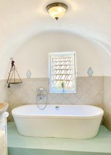 Casa Celestine in Via Orsini Isolabona Liguria Italy Sleeps 5 - Isolabona - 1