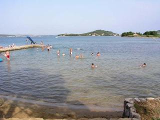 Apartment in Nevidane with sea view, balcony, air conditioning, WiFi 4663-3 - Murter - 5
