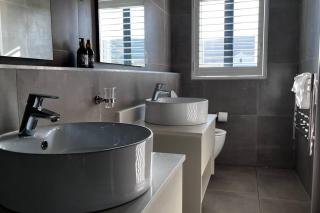 Hermanus Waterfront Apartment No.20 - Hermanus - 7