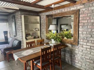 Ou Klipskuur Self-Catering Accommodation - Fraserburg - 5