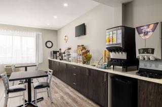 Super 8 by Wyndham Sarnia ON - 6