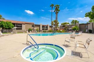 Desert Paradise in Arcadia ~ Pool, Hot Tub, Views! - Phoenix - 0