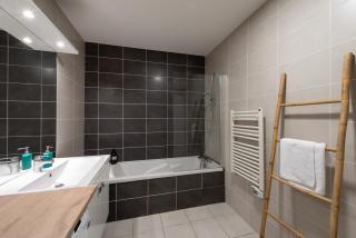 Bluemary - Spacieux T3 Garage balcon - Lione - 5