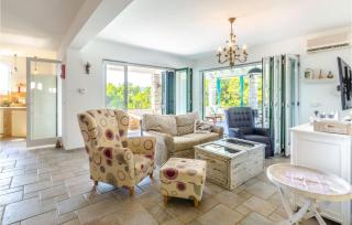 Nice Home In Blato With Kitchen - Blato - 8