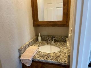 Inspiration Cabin at Lake Godstone - Jacksboro - 2