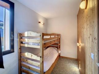 Appartement spacieux 2 étoiles, 5 pers, balcon sud, près des pistes et commerces - FR-1-417-4 - 3