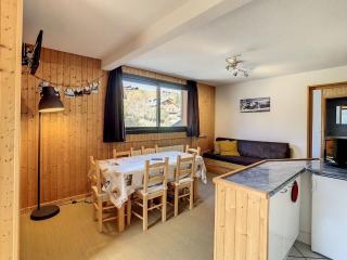 Appartement lumineux 43m², 6 pers, proche pistes et commerces, Wi-Fi gratuit, parking privé - FR-1-417-19 - 3