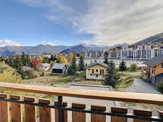 Appartement 2 étoiles lumineux 5 pers à 50m des pistes, balcon sud, parking privatif, wifi gratuit - FR-1-417-54 - 2