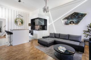 Galaxy Cube Apartment - Budapest - 8