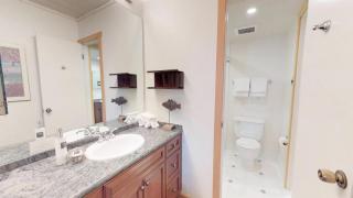 Comfortable And Convenient Ski In, Ski Out 4 Bedroom Condo In Snowmass Village - 5