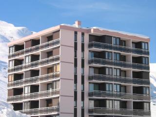 Studio avec balcon : à 50 m des pistes, 150 m des commerces, 5 pers, animaux acceptés - FR-1-416-119 - 2