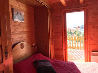 Chalet Savoyard 7 pers, au pied des pistes, terrasse Sud-Ouest, près des commerces, parking privé - FR-1-416-104 - 6